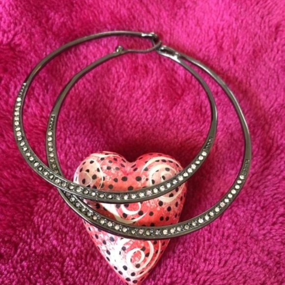 Stella & Dot | Pavé Hoops Retired Rare Heiress Gunmetal+Pavé Hoops - Picture 4 of 4